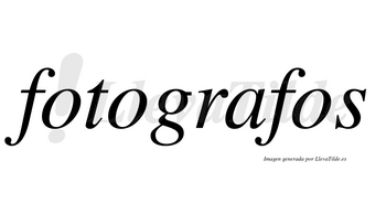 Fotografos  no lleva tilde con vocal tónica en la «a»